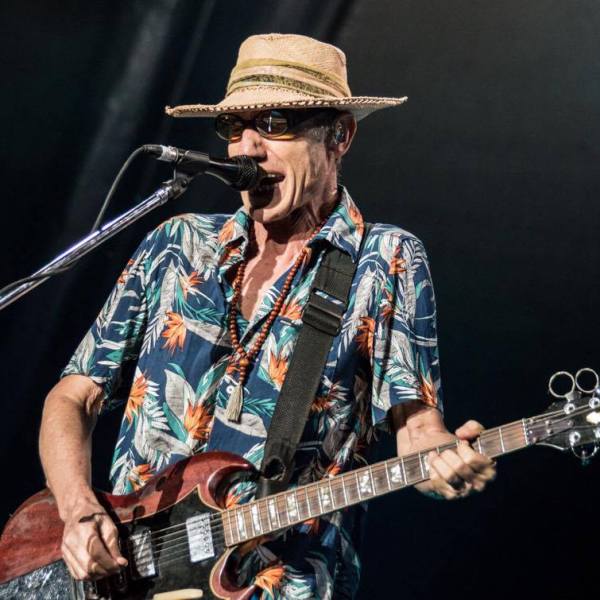 Entrevista a SKAY BEILINSON, antes de su presentación en el COSQUÍN ROCK 